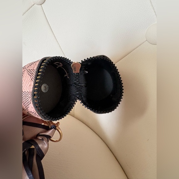 Fashion Print Mini Zip Barrel Purse Keychain Charm Pink Beige Mini Scarf Accent - Picture 5 of 7